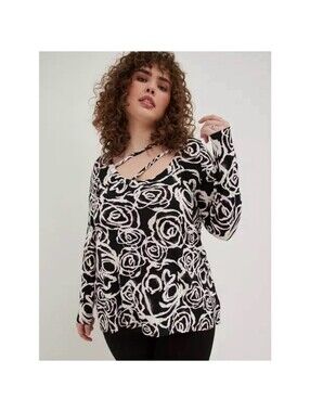 Torrid Lovesick Spray Paint Skull Strappy Hi-Lo Top 3X NWT